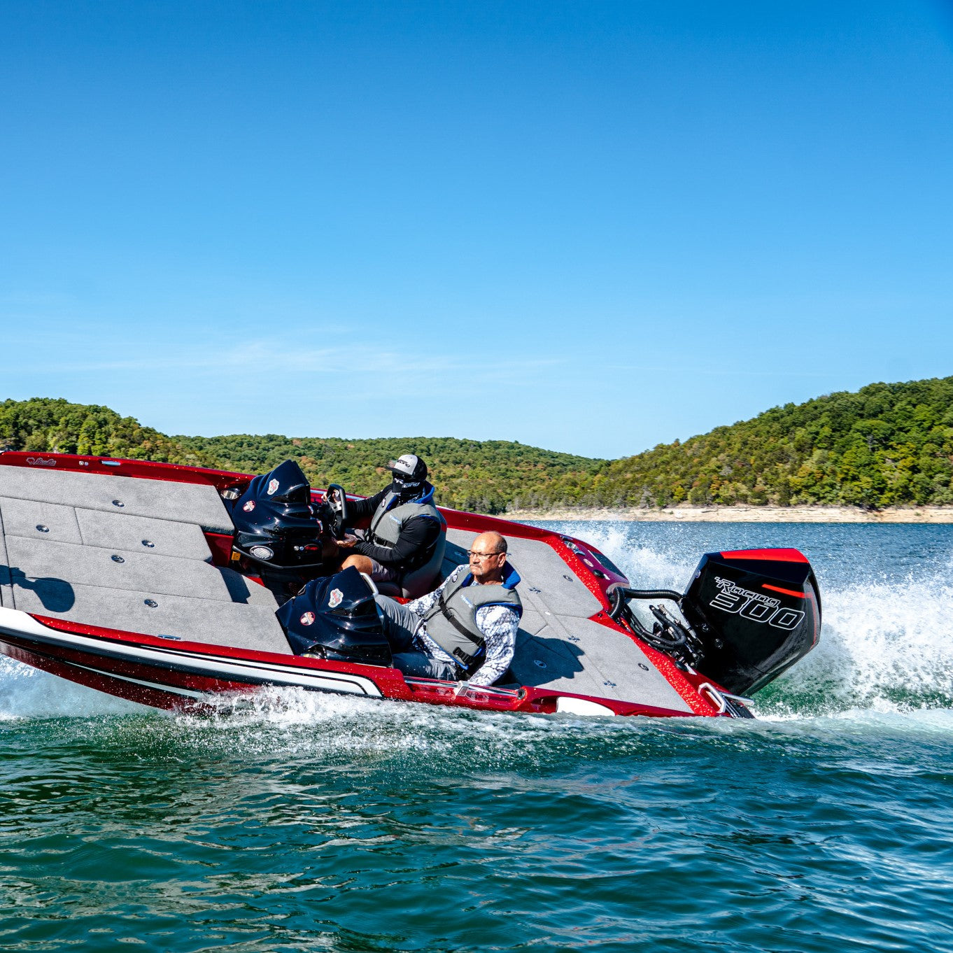 250R Racing Outboard